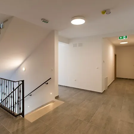 Pansion Preza 4* Selce