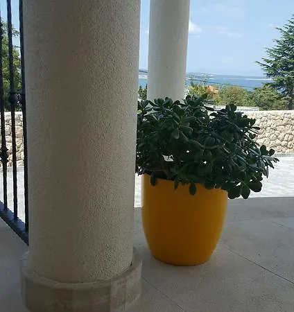 Guest house Pansion Preza 4*