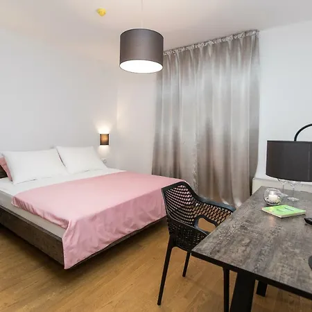 Guest house Pansion Preza