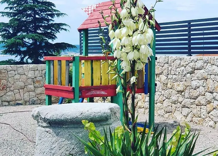 Guest house Pansion Preza 4*